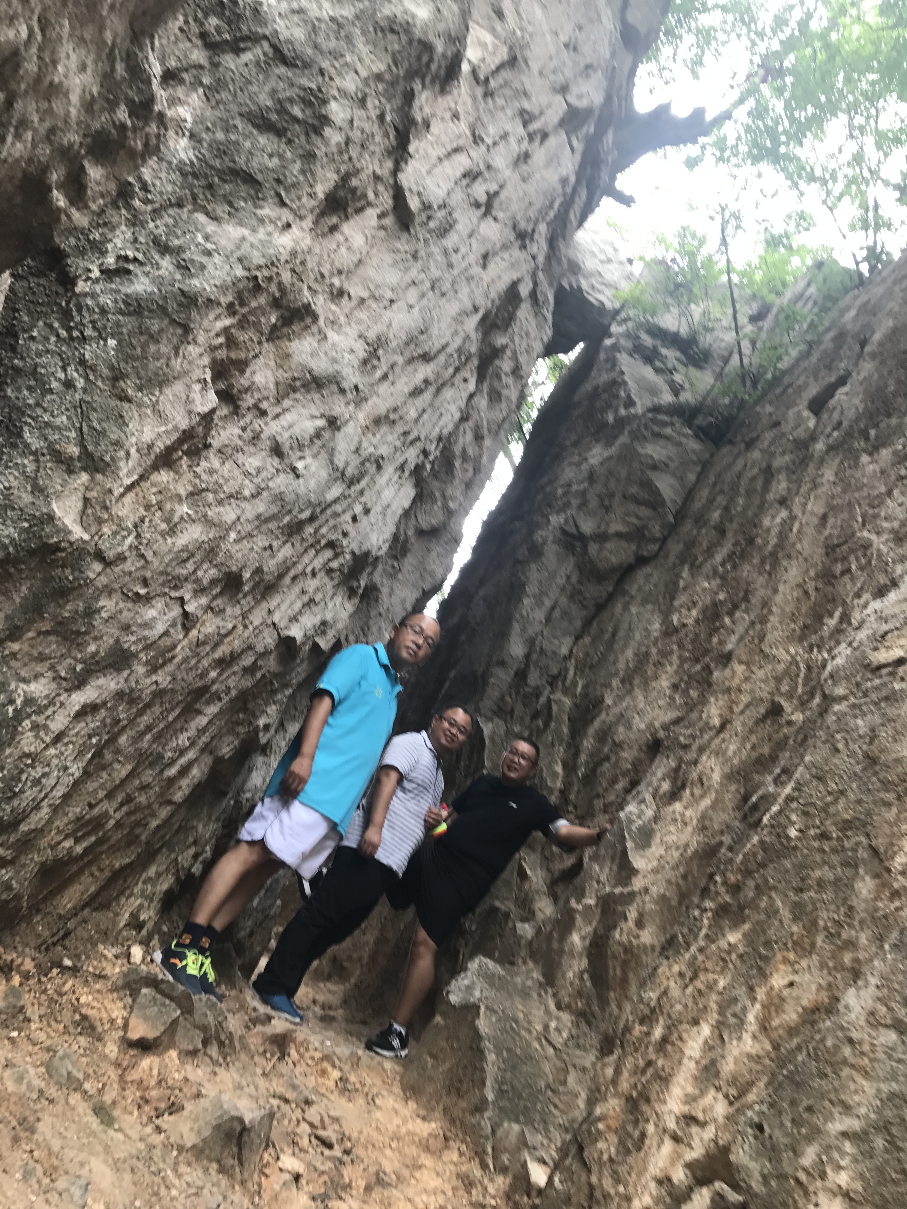 1536896938882577.jpg 1536896938882577.jpg